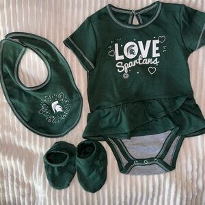 Green Love Spartans Baby Outfit Set